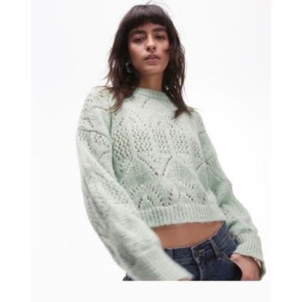 TopShop cropped cable knit sweater M